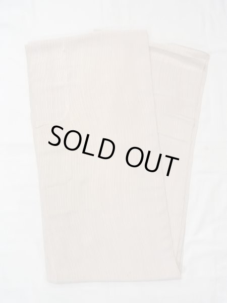 画像1: N0624B 端切れ 女性用着物 シルク（正絹）   アイボリー 線 【中古】 【USED】 【リサイクル】 ★★☆☆☆ (1)