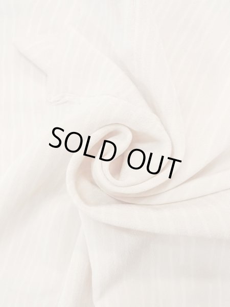 画像9: N0624B 端切れ 女性用着物 シルク（正絹）   アイボリー 線 【中古】 【USED】 【リサイクル】 ★★☆☆☆ (9)