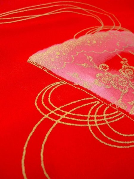 画像8: N0624L 端切れ 女性用着物 シルク(正絹)   赤色 ぼたん 【中古】 【USED】 【リサイクル】 ★★☆☆☆ (8)