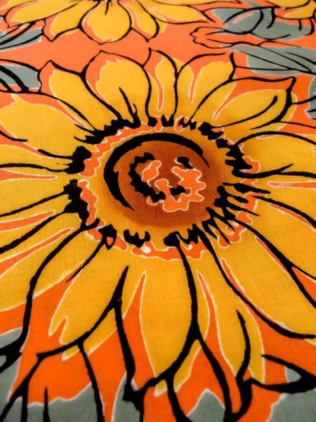 画像8: N0624R 端切れ 女性用着物 綿   橙色 花 【中古】 【USED】 【リサイクル】 ★★★☆☆ (8)