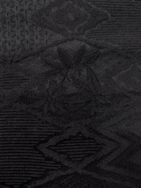 画像3: N0624V 端切れ 女性用着物 シルク(正絹)   黒  【中古】 【USED】 【リサイクル】 ★★★☆☆ (3)