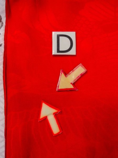 画像17: N0629A  女性用 女の子 子供用、半衿付き シルク(正絹)   赤色,  【中古】 【USED】 【リサイクル】 ★☆☆☆☆ (17)