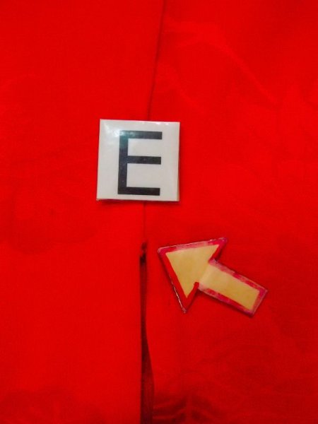 画像18: N0629A  女性用 女の子 子供用、半衿付き シルク(正絹)   赤色,  【中古】 【USED】 【リサイクル】 ★☆☆☆☆ (18)