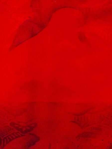 画像4: N0629B  女性用 女の子 子供用、半衿付き シルク(正絹)   赤色, 松/松葉 【中古】 【USED】 【リサイクル】 ★★☆☆☆ (4)