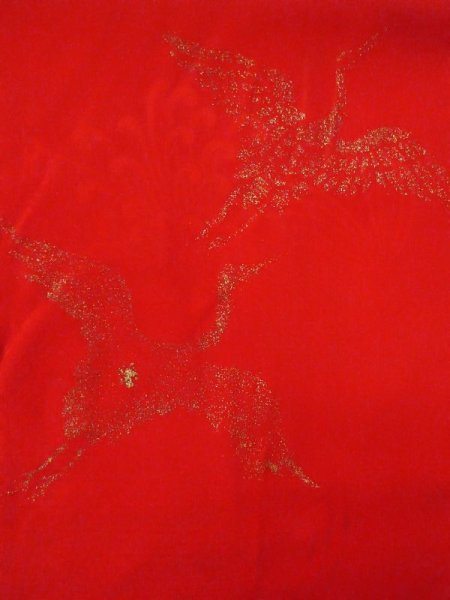 画像3: N0629F  女性用 女の子 半衿付き、地紋:タッセル、扇、亀甲 シルク(正絹)   赤色, 鶴 【中古】 【USED】 【リサイクル】 ★★★☆☆ (3)