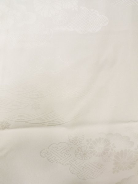 画像4: N0629K  女性用 襦袢 地紋:青海波、源氏雲、さやもん、菱、かのこ シルク(正絹)   オフ ホワイト,  【中古】 【USED】 【リサイクル】 ★★★☆☆ (4)