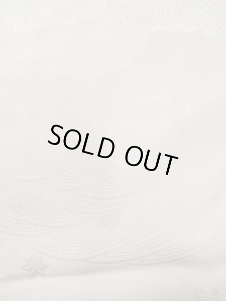 画像6: N0629K  女性用 襦袢 地紋：青海波、源氏雲、さやもん、菱、かのこ シルク（正絹）   オフ　ホワイト,  【中古】 【USED】 【リサイクル】 ★★★☆☆ (6)