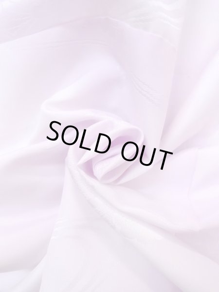 画像11: N0629R  女性用 襦袢 半衿付き、地紋：桐、葉、流水、かのこ 化繊  淡い 紫色,  【中古】 【USED】 【リサイクル】 ★★★☆☆ (11)