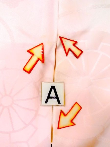 画像14: N0629S  女性用 襦袢  シルク（正絹）  淡い 桃色,  【中古】 【USED】 【リサイクル】 ★★☆☆☆ (14)