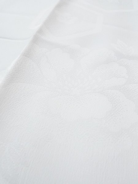 画像10: N0629W  女性用 襦袢 地紋：もみじ、松、笹、亀甲、かのこ 化繊   白,  【中古】 【USED】 【リサイクル】 ★★★☆☆ (10)