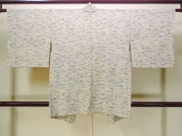 画像2: N0717A  女性用 羽織  シルク(正絹)   アイボリー, 菊 【中古】 【USED】 【リサイクル】 ★★★☆☆ (2)