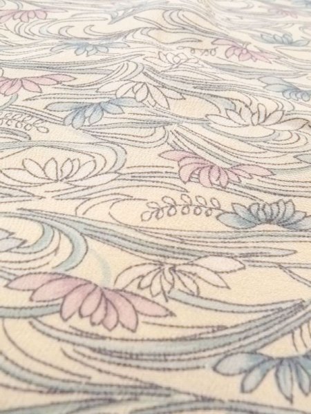 画像8: N0717A  女性用 羽織  シルク(正絹)   アイボリー, 菊 【中古】 【USED】 【リサイクル】 ★★★☆☆ (8)