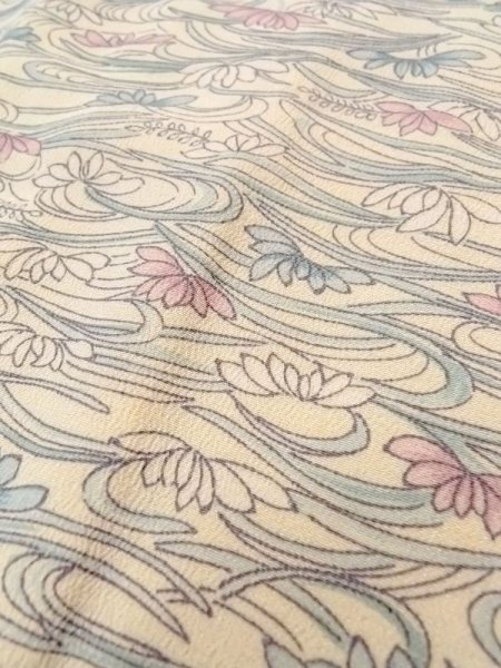 画像10: N0717A  女性用 羽織  シルク(正絹)   アイボリー, 菊 【中古】 【USED】 【リサイクル】 ★★★☆☆ (10)