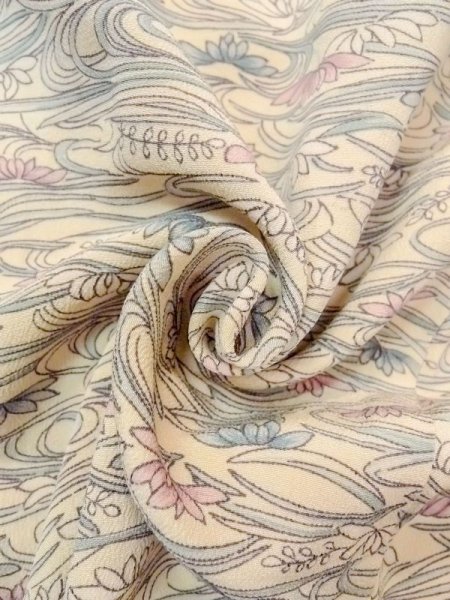 画像11: N0717A  女性用 羽織  シルク(正絹)   アイボリー, 菊 【中古】 【USED】 【リサイクル】 ★★★☆☆ (11)