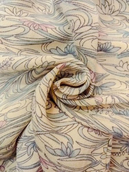 画像12: N0717A  女性用 羽織  シルク(正絹)   アイボリー, 菊 【中古】 【USED】 【リサイクル】 ★★★☆☆ (12)