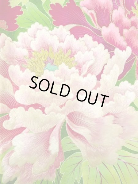 画像16: N0717E  女性用 振袖  シルク（正絹）   黒, ぼたん 【中古】 【USED】 【リサイクル】 ★★★☆☆ (16)