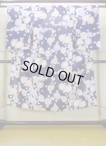 画像1: N0717F  女性用 浴衣（海外製） 朝顔柄、紅梅 綿   紺, 花 【中古】 【USED】 【リサイクル】 ★☆☆☆☆ (1)