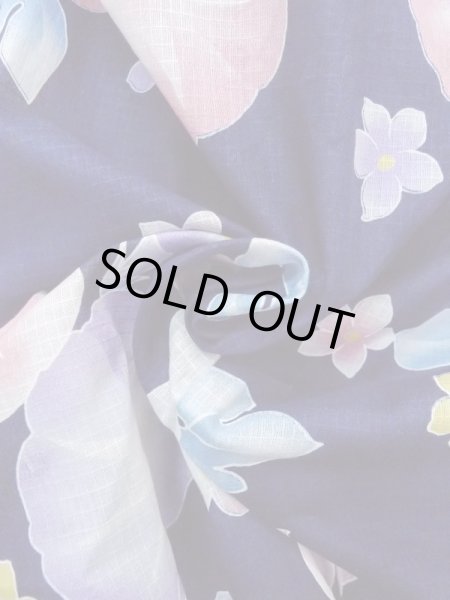 画像12: N0717F  女性用 浴衣（海外製） 朝顔柄、紅梅 綿   紺, 花 【中古】 【USED】 【リサイクル】 ★☆☆☆☆ (12)