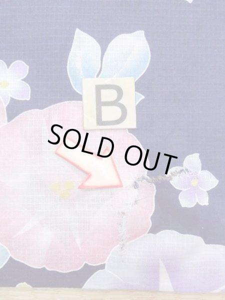 画像15: N0717F  女性用 浴衣（海外製） 朝顔柄、紅梅 綿   紺, 花 【中古】 【USED】 【リサイクル】 ★☆☆☆☆ (15)