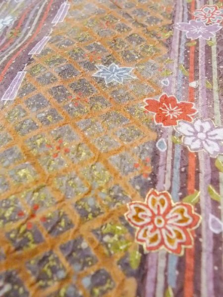 画像8: N0717K  女性用 小紋  シルク(正絹)  灰色がかった マルチカラー, 桜 【中古】 【USED】 【リサイクル】 ★★★☆☆ (8)