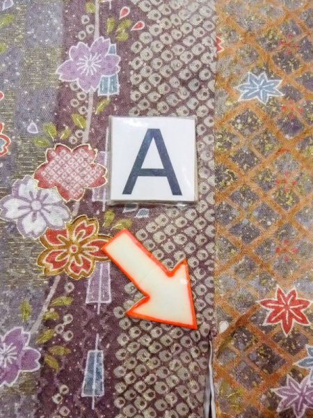 画像14: N0717K  女性用 小紋  シルク(正絹)  灰色がかった マルチカラー, 桜 【中古】 【USED】 【リサイクル】 ★★★☆☆ (14)