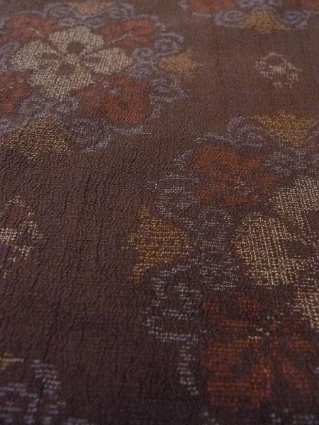 画像10: N0717M Mint  女性用 紬 染み黄変多数 シルク(正絹)   茶色, 唐花 【中古】 【USED】 【リサイクル】 ★★★★☆ (10)