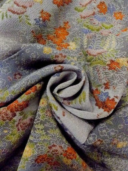 画像11: N0717P Mint  女性用 小紋  シルク(正絹)   灰色, ぼたん 【中古】 【USED】 【リサイクル】 ★★★★☆ (11)