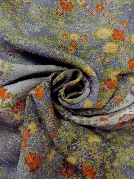 画像12: N0717P Mint  女性用 小紋  シルク(正絹)   灰色, ぼたん 【中古】 【USED】 【リサイクル】 ★★★★☆ (12)