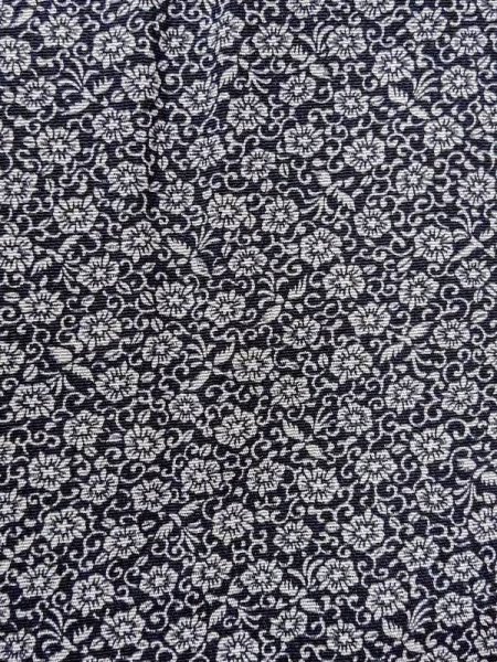 画像5: N0717S  女性用 小紋  シルク（正絹）   黒, 花 【中古】 【USED】 【リサイクル】 ★★★☆☆ (5)