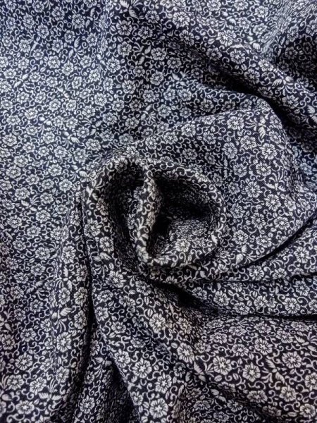 画像10: N0717S  女性用 小紋  シルク（正絹）   黒, 花 【中古】 【USED】 【リサイクル】 ★★★☆☆ (10)