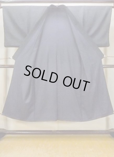 画像2: N0717W  男性用着物  シルク（正絹）  青み 黒, チェック柄 【中古】 【USED】 【リサイクル】 ★☆☆☆☆ (2)