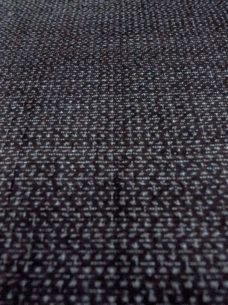 画像9: N0718F  男性用着物  シルク（正絹）   黒, 十字 【中古】 【USED】 【リサイクル】 ★★★☆☆ (9)