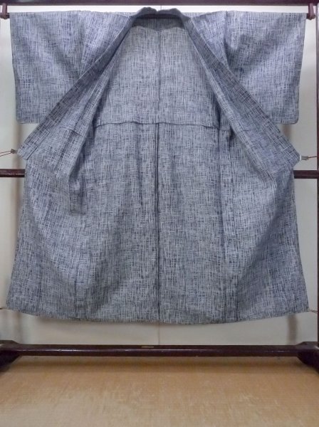 画像2: N0731J  浴衣(日本製)  綿  深い 灰色, チェック柄 【中古】 【USED】 【リサイクル】 ★★☆☆☆ (2)