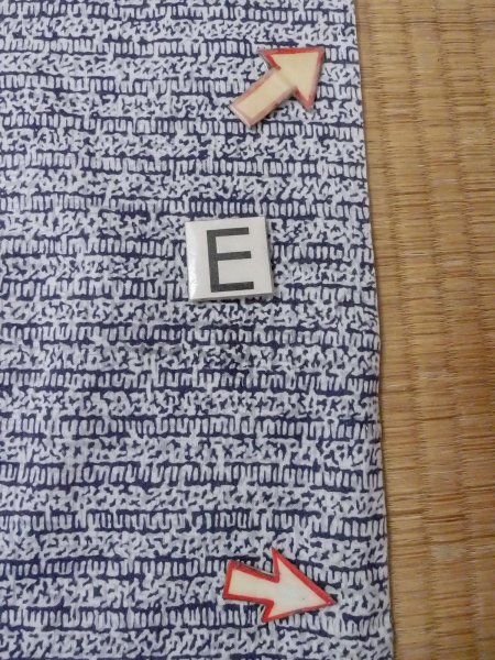 画像18: N0731L  浴衣（日本製） 汚れ/染み 綿   藍, 抽象的模様 【中古】 【USED】 【リサイクル】 ★★☆☆☆ (18)