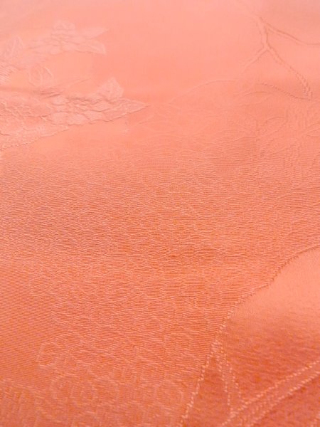 画像9: N0814I  女性用 色無地  シルク(正絹)  光沢のある 珊瑚色, 草 【中古】 【USED】 【リサイクル】 ★★★☆☆ (9)