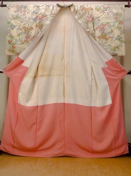 画像2: N0814P  女性用 小紋  シルク(正絹)   アイボリー, 菊 【中古】 【USED】 【リサイクル】 ★★☆☆☆ (2)