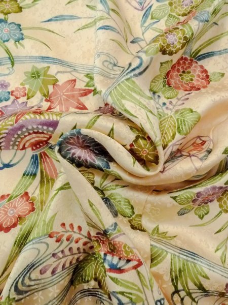 画像11: N0814P  女性用 小紋  シルク(正絹)   アイボリー, 菊 【中古】 【USED】 【リサイクル】 ★★☆☆☆ (11)