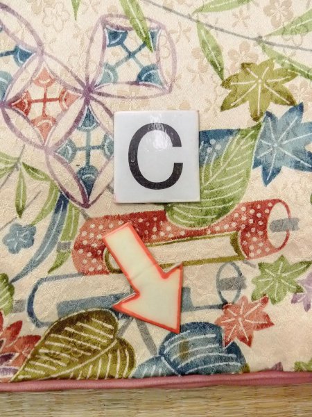 画像16: N0814P  女性用 小紋  シルク(正絹)   アイボリー, 菊 【中古】 【USED】 【リサイクル】 ★★☆☆☆ (16)