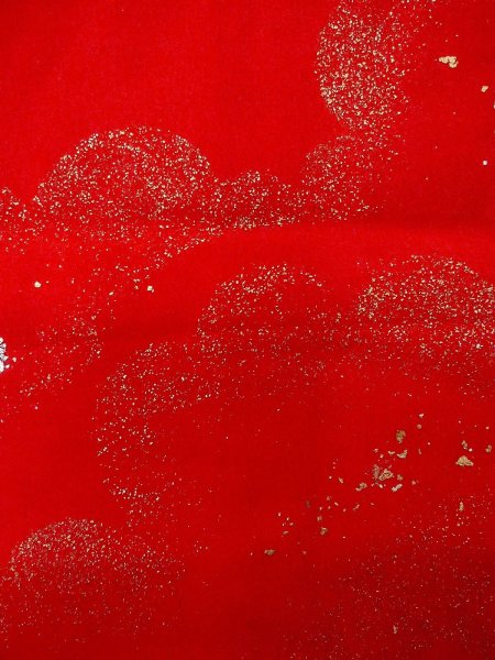 画像8: N0814V  女性用 子供用 長襦袢 シルク（正絹）   赤色, 花 【中古】 【USED】 【リサイクル】 ★★☆☆☆ (8)