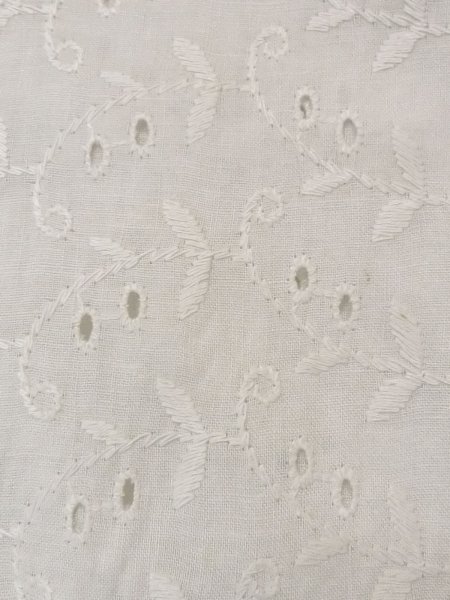 画像7: N0814Y  女性用 襦袢 レース襦袢 綿   オフ ホワイト, 花 【中古】 【USED】 【リサイクル】 ★☆☆☆☆ (7)