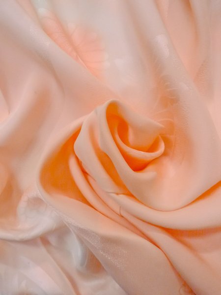 画像12: N0815A Mint  女性用 襦袢  シルク(正絹)  光沢のある 珊瑚色, 菊 【中古】 【USED】 【リサイクル】 ★★★★☆ (12)