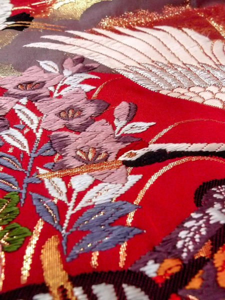 画像33: N0827L Mint  女性用 打掛 メタル糸 シルク（正絹）   赤色, 桜 【中古】 【USED】 【リサイクル】 ★★★★☆ (33)