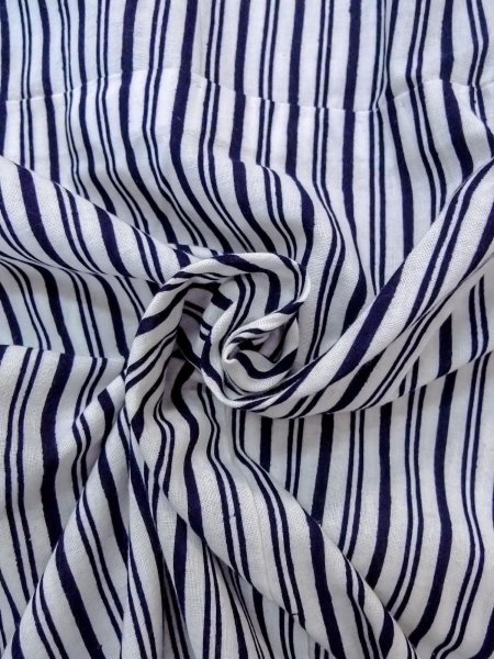 画像11: N0906K  女性用 浴衣（日本製）  綿   白, もみじ 【中古】 【USED】 【リサイクル】 ★☆☆☆☆ (11)