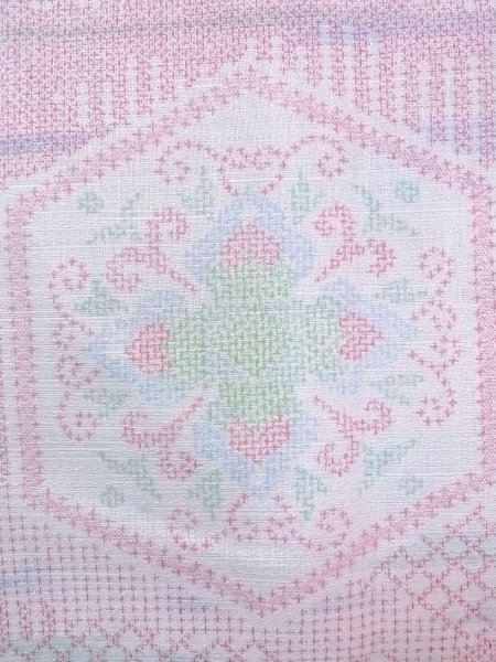 画像5: N0906O  女性用 浴衣（日本製）  ウール  淡い 白, 唐花 【中古】 【USED】 【リサイクル】 ★★★☆☆ (5)