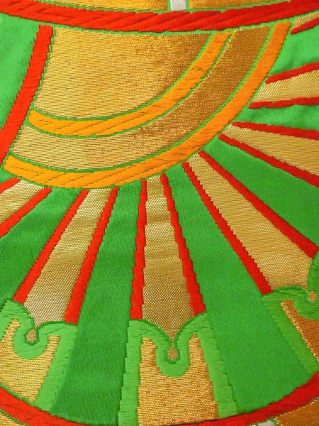 画像7: N0913C 袋帯 女性用着物 シルク(正絹)  光沢のある 緑色 車輪 【中古】 【USED】 【リサイクル】 ★★★★☆ (7)