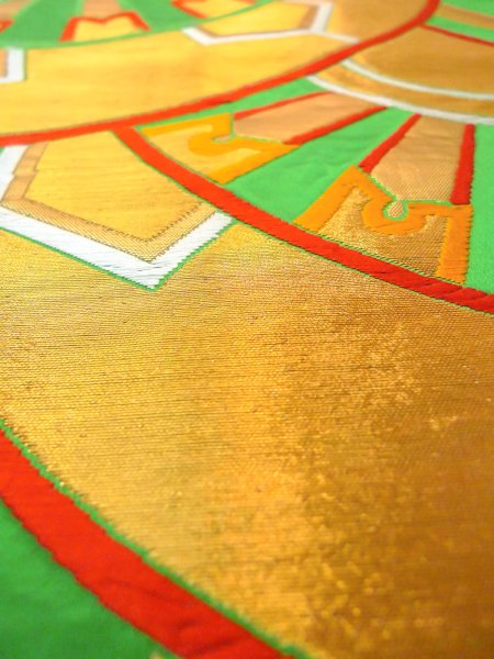 画像9: N0913C 袋帯 女性用着物 シルク(正絹)  光沢のある 緑色 車輪 【中古】 【USED】 【リサイクル】 ★★★★☆ (9)