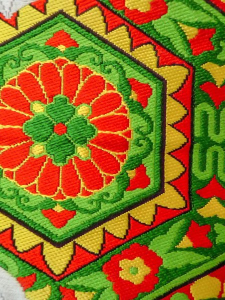 画像7: N0913D 袋帯 女性用着物 シルク(正絹)  鮮やか 黒 花 【中古】 【USED】 【リサイクル】 ★★★☆☆ (7)