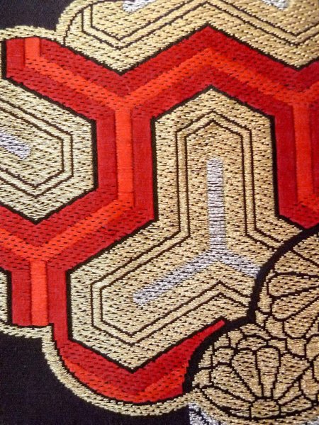 画像7: N0913E 袋帯 女性用着物 シルク(正絹)   黒 ぼたん 【中古】 【USED】 【リサイクル】 ★★★☆☆ (7)