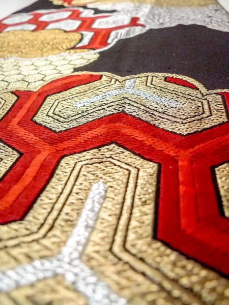 画像10: N0913E 袋帯 女性用着物 シルク(正絹)   黒 ぼたん 【中古】 【USED】 【リサイクル】 ★★★☆☆ (10)