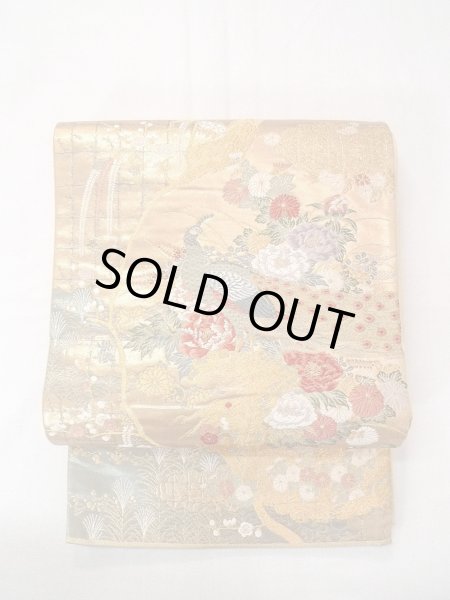 画像2: N0913L 袋帯 女性用着物 シルク（正絹）  光沢のある 金色 ぼたん 【中古】 【USED】 【リサイクル】 ★★★★☆ (2)